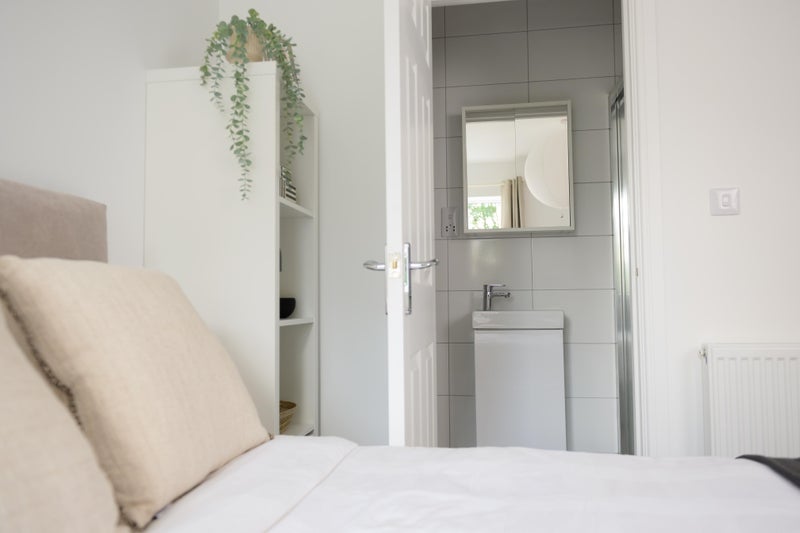 Apartment in Hinckley and Bosworth, Burbage, Leicestershire - View 3