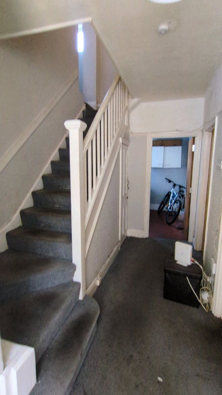 Single room close to Bridgend centre - View 6