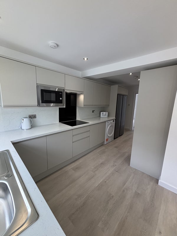 Apartment in Stoke on Trent, Penkhull - View 4