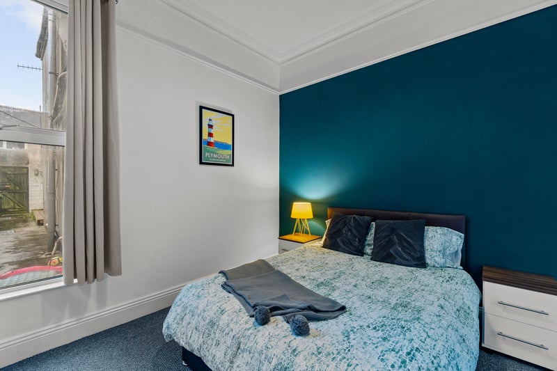 Photo 1: Room 2, 124 Ladysmith Road - available August 21st