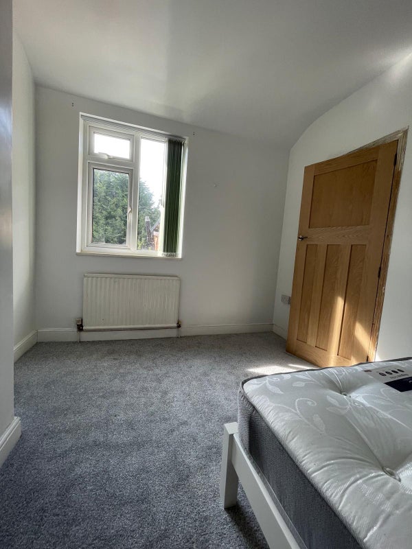 Apartment in Birmingham, Cotteridge - More