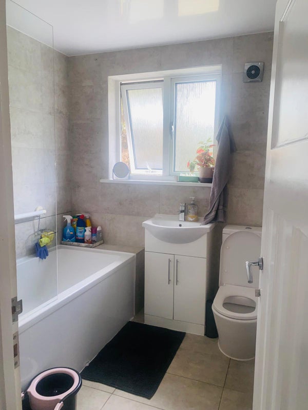 Photo 1: Bathroom