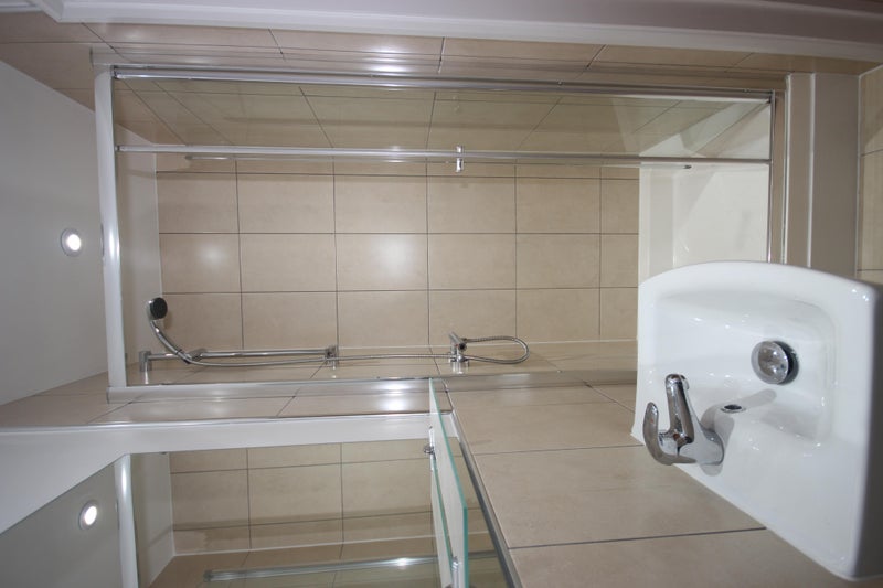 Apartment in London, Manchester Estate, Isle of Dogs - View 4