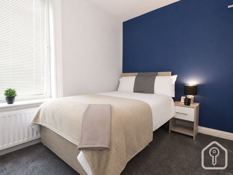 Photo 1: Room 3 - Double room
