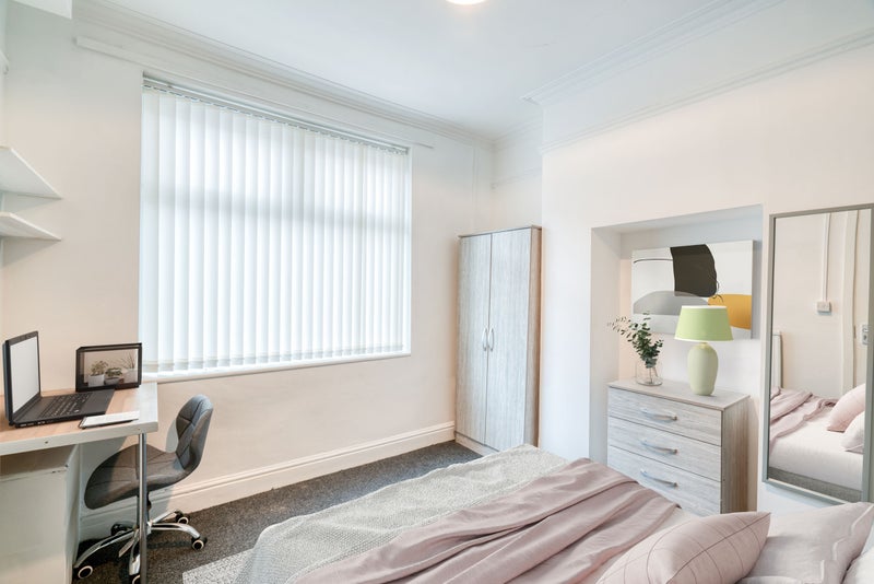 Apartment in Salford, Greater Manchester - More