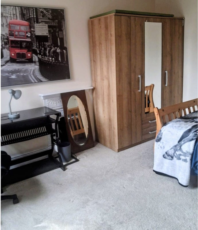 Photo 1: Double Bedroom view at entrance