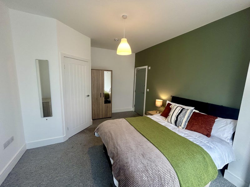 Photo 1: ROOM1