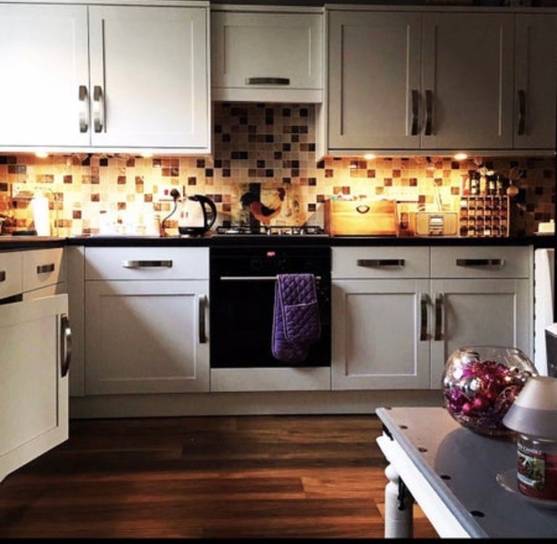 Photo 1: Kitchen