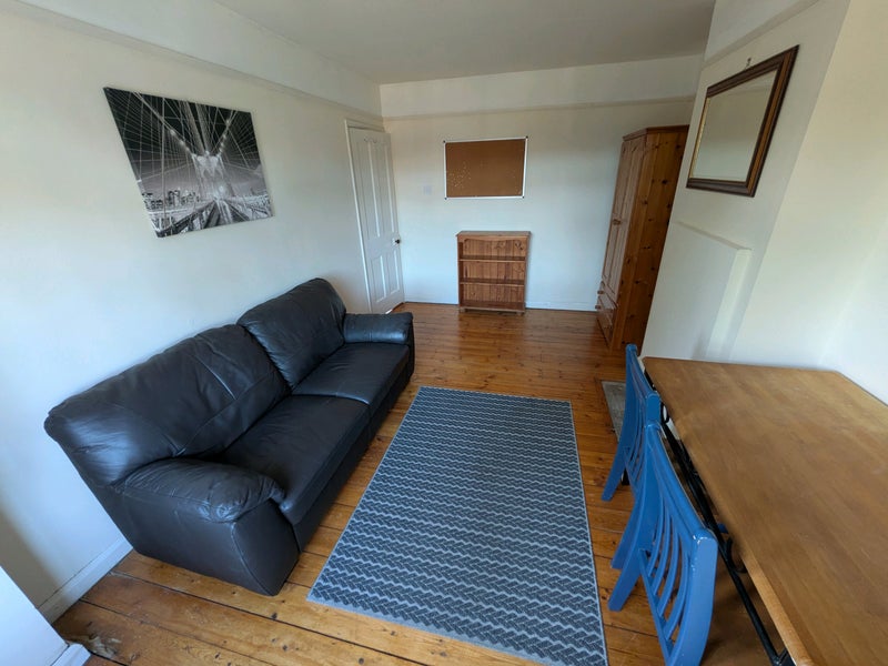 Apartment in Chichester - View 2