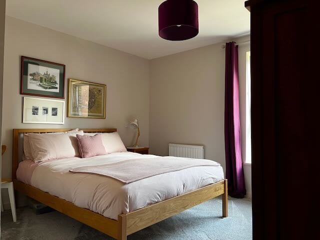 Photo 1: Comfortable double (150cm) bed (linens and pillows available)