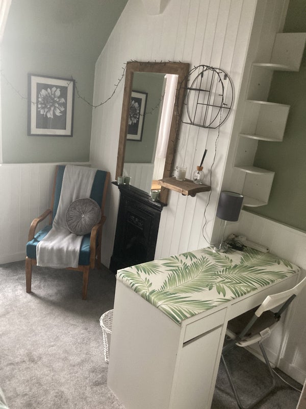 Apartment in Wakefield, Borough Corner, Flanshaw - More
