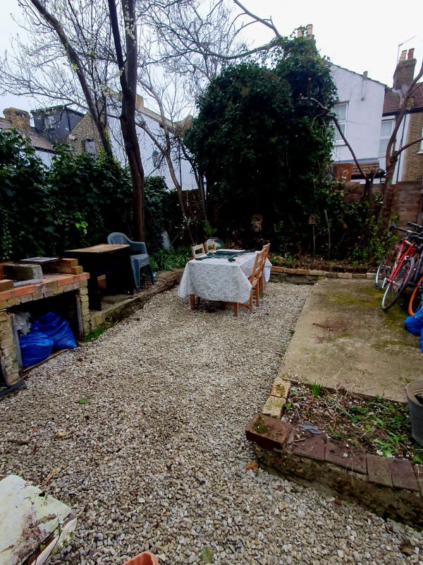 Photo 1: garden