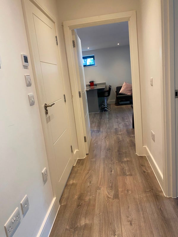 Apartment in London, Addiscombe - View 4
