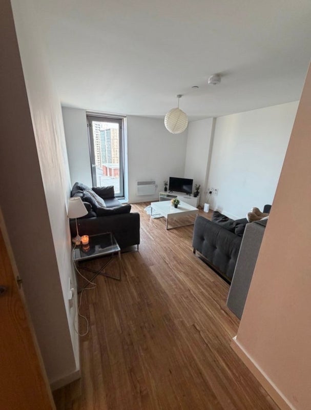 Apartment in Salford, Greater Manchester - View 5