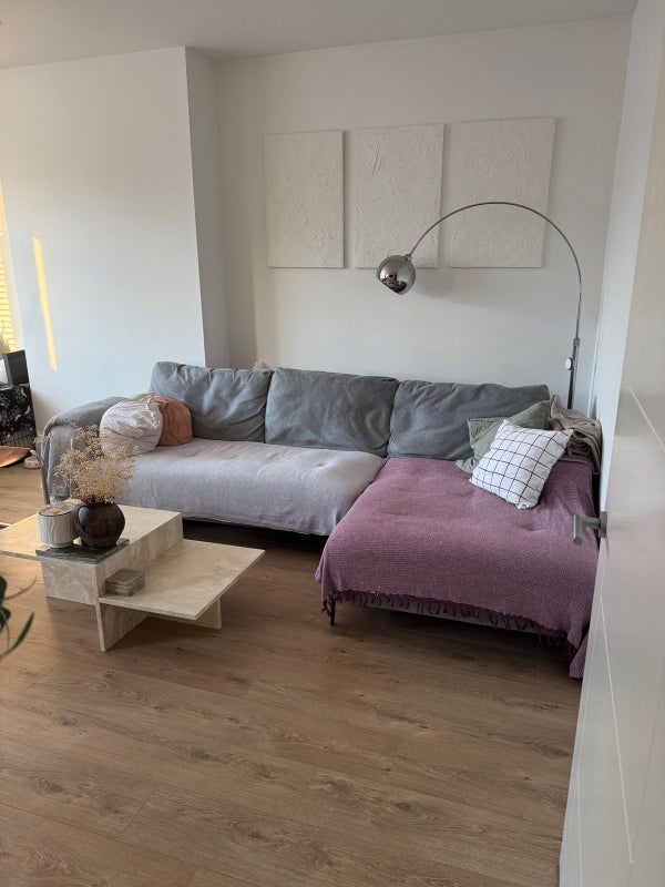Apartment in Northfields - More