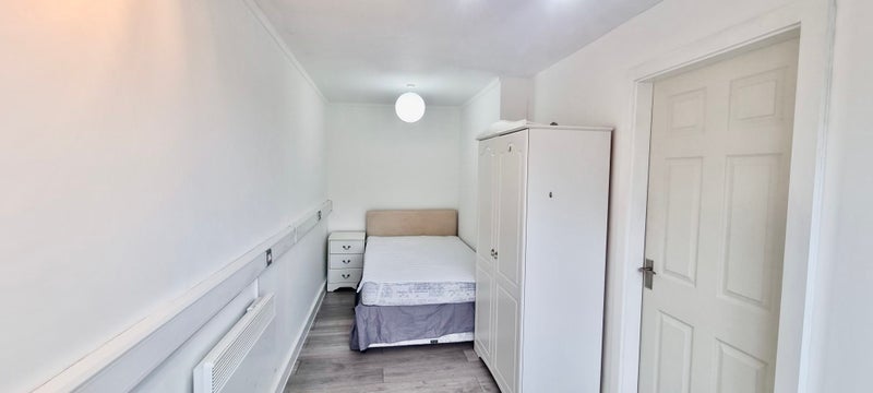 Apartment in Swansea, Castle - View 4