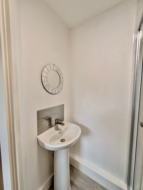 Apartment in Swansea, Castle - More