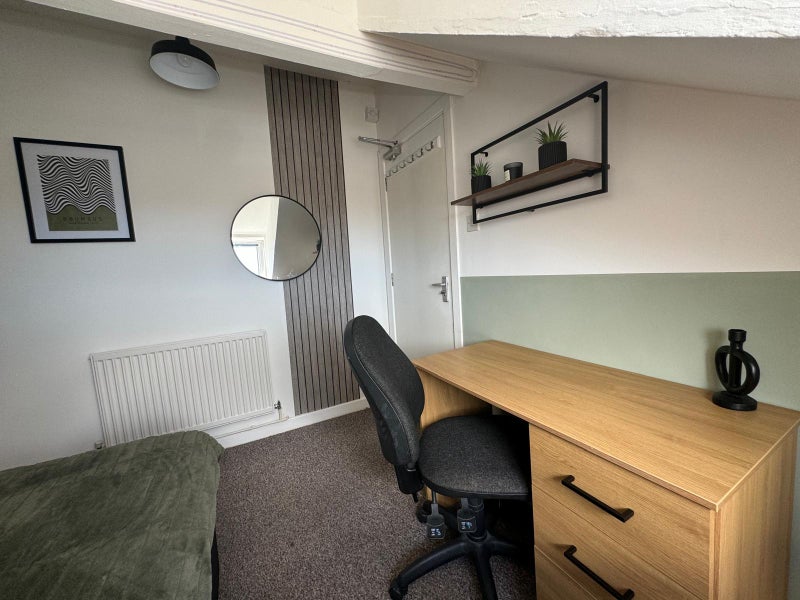 Apartment in Swansea, Castle - View 2