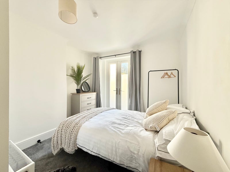 Apartment in Yeovil, Somerset - View 2