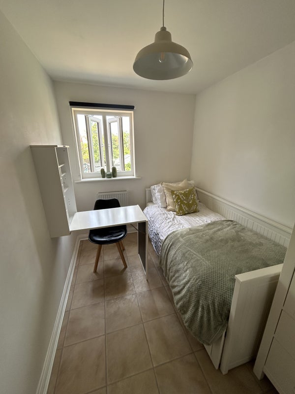 â­ Single Room with great storage (Leam/Warwick) - View 5