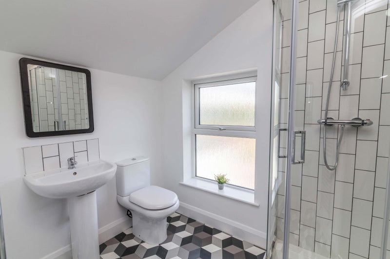 Apartment in Derby - View 4