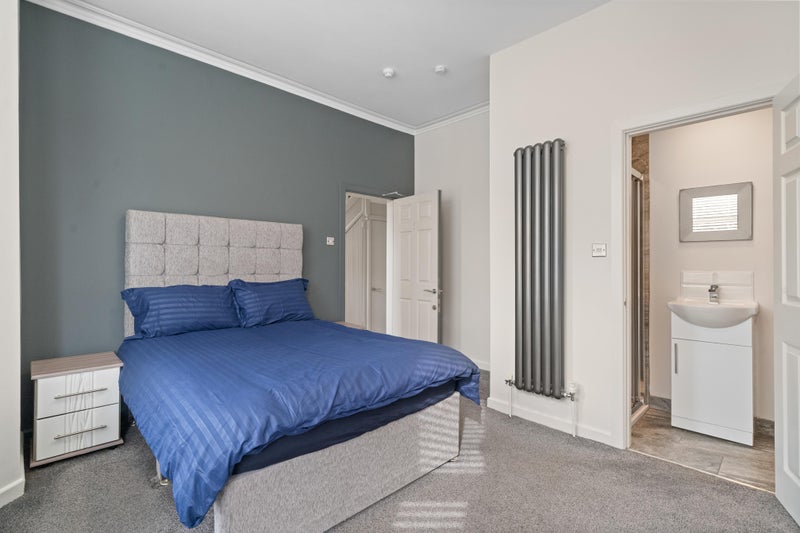 6 bed, 5 bath house in L9, bills inc,recent refurb