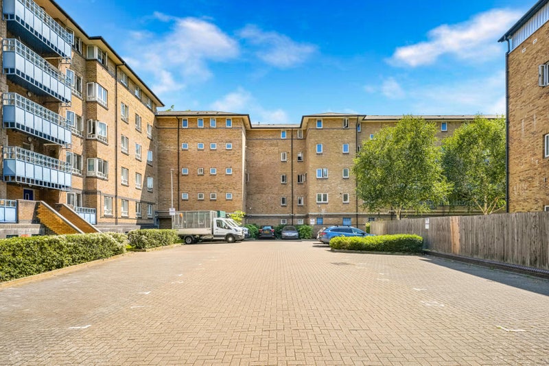 3 Double Rooms | Bills Included | View Now, Paddington