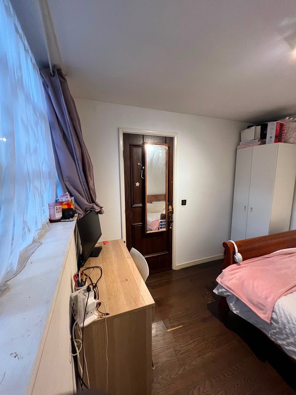 Apartment in London Bridge - View 4