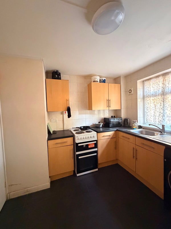 Apartment in Birmingham, West Midlands - View 2