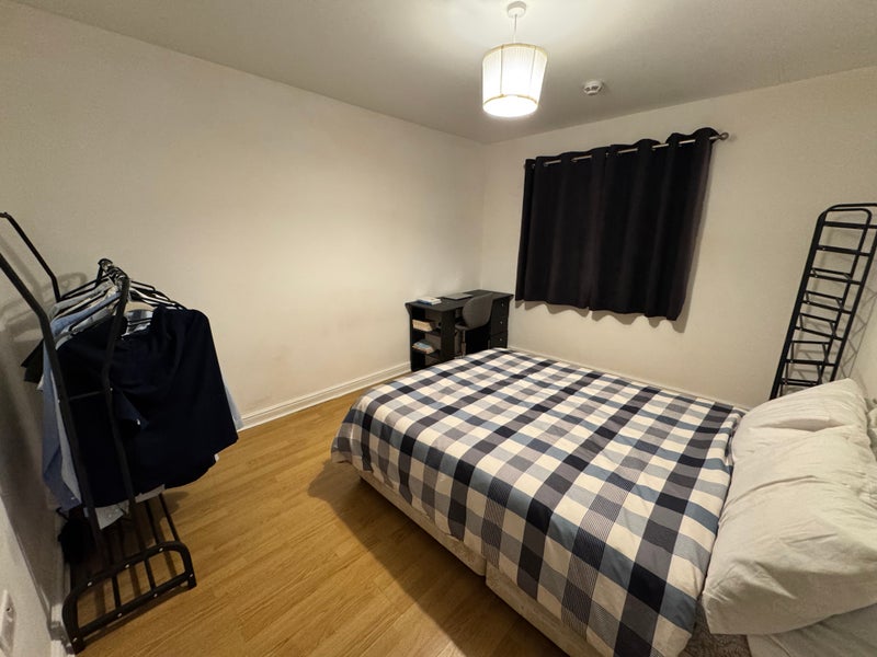 Photo 1: Room available. 