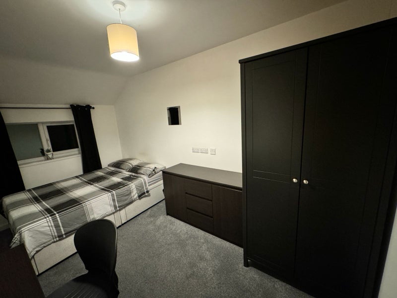 Apartment in Coventry, Earlsdon - More