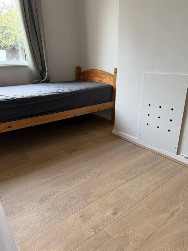 Apartment in Cambridge, Romsey - View 5