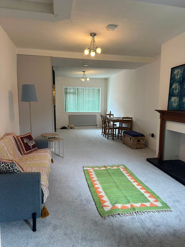 Double room available in lovely home, Cotteridge