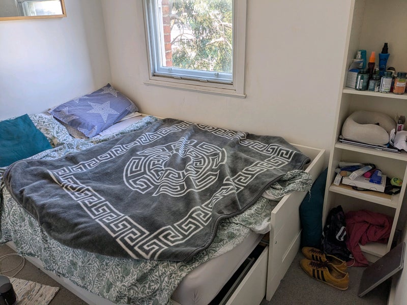 Photo 1: Room 1