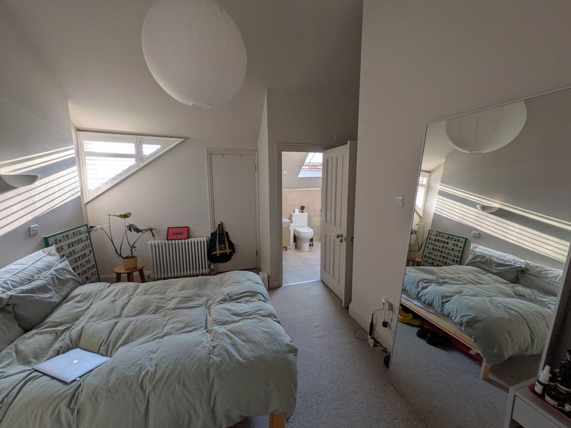 Photo 1: Bedroom