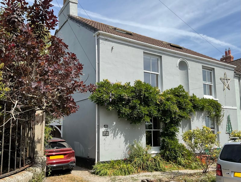 Photo 1: The Old Vicarage