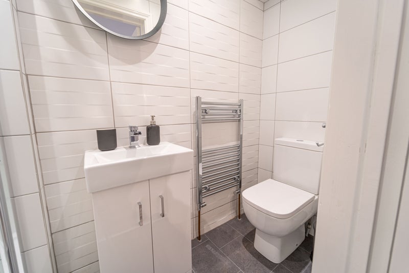 Apartment in Birmingham, West Midlands - More