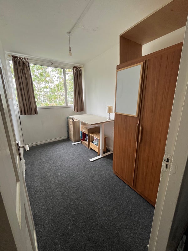 Photo 1: The room (window side)