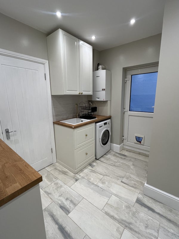 Apartment in Poole - View 3