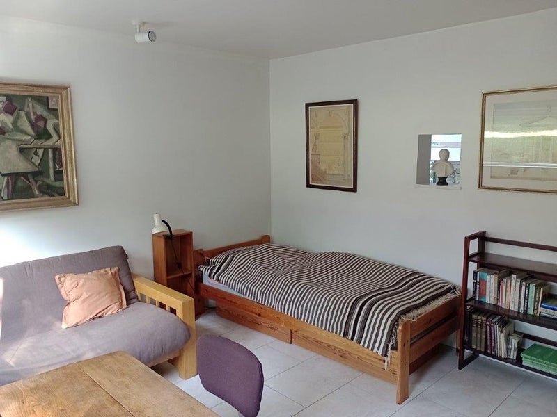 Apartment in Guildford, Surrey - View 2