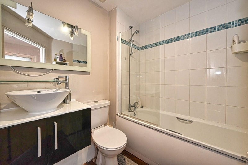 Apartment in Bracknell - View 6