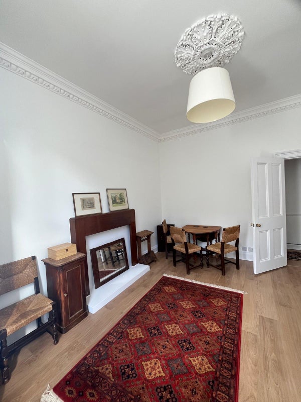 Apartment in Edinburgh, Tollcross - View 4