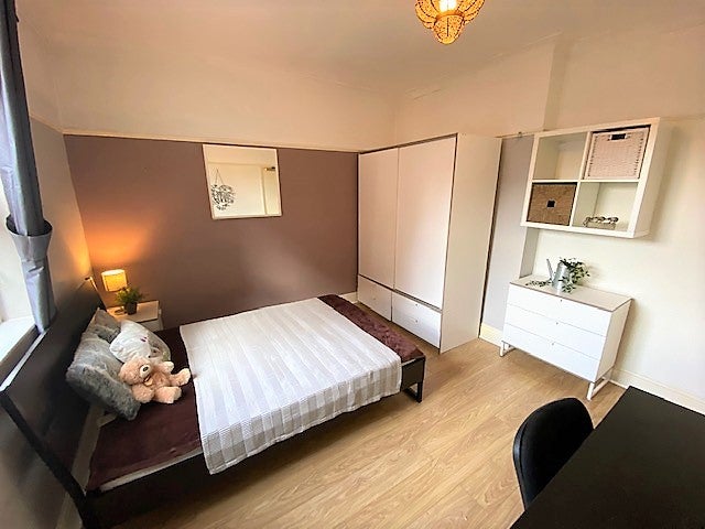 Apartment in Sandwell, Bearwood - View 2