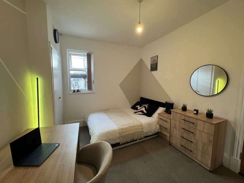 Apartment in Swansea, Uplands, Swansea