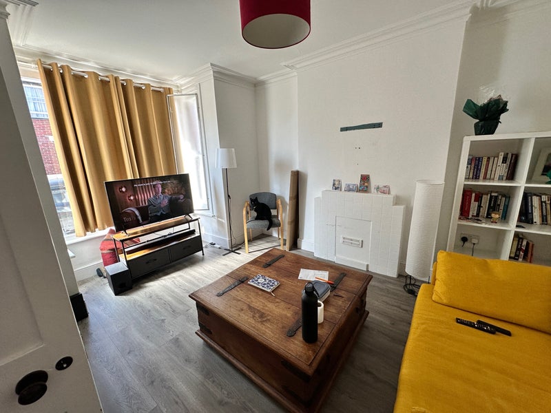 Apartment in Canterbury, Kent - View 6