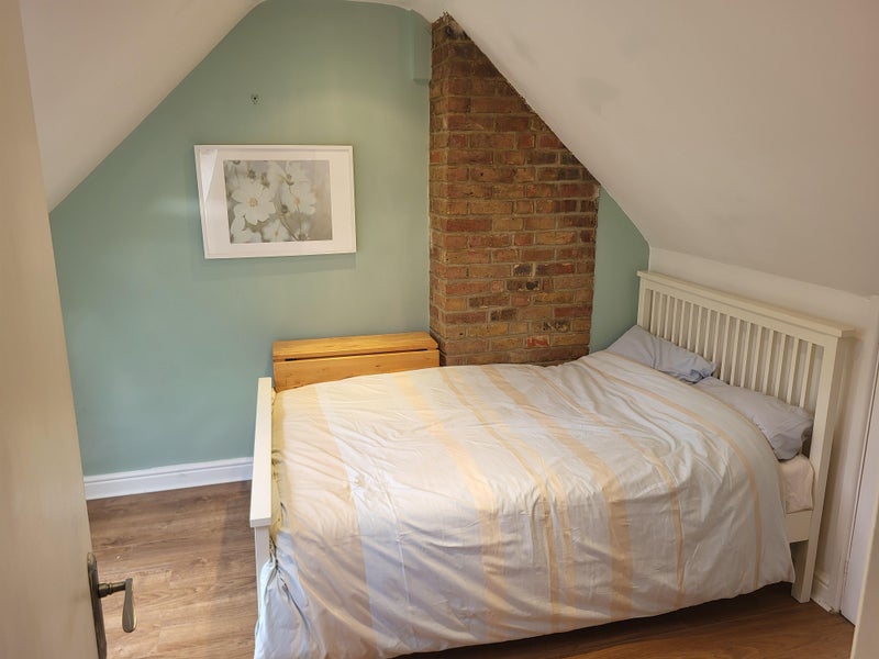 Apartment in Maidenhead, Furze Platt - View 4