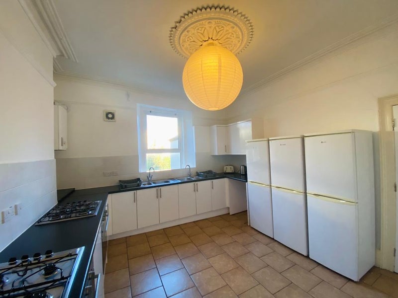 Apartment in Plymouth, Mutley - View 4