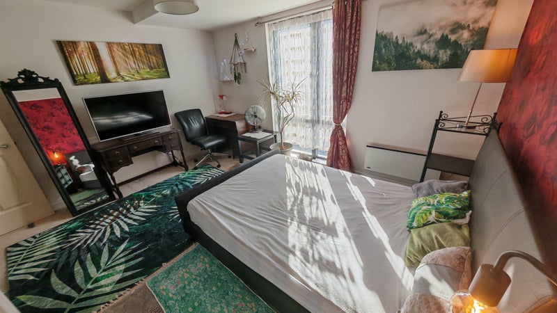 Apartment in Bristol, Bedminster - More