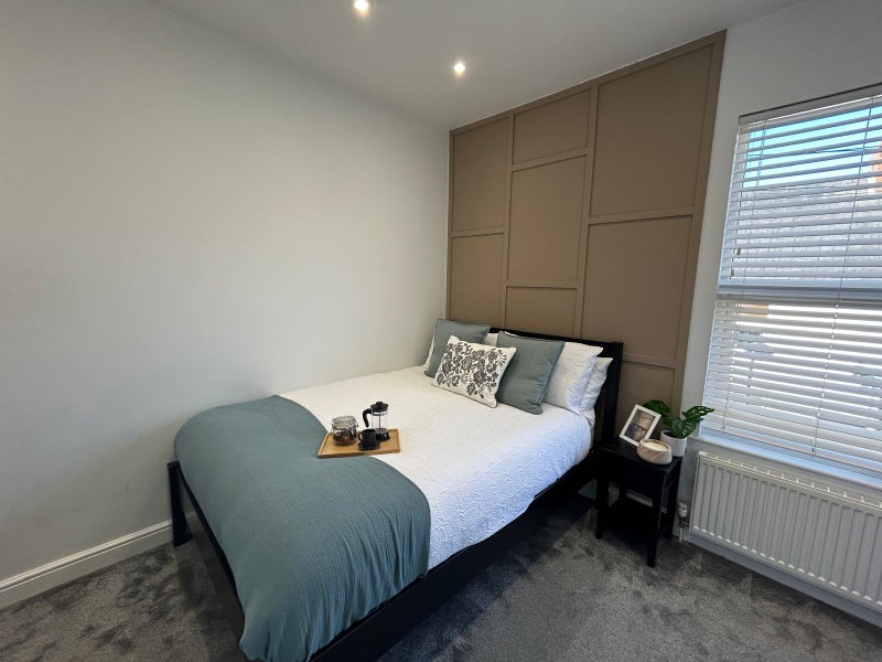 Apartment in Rugby, Warwickshire - View 2