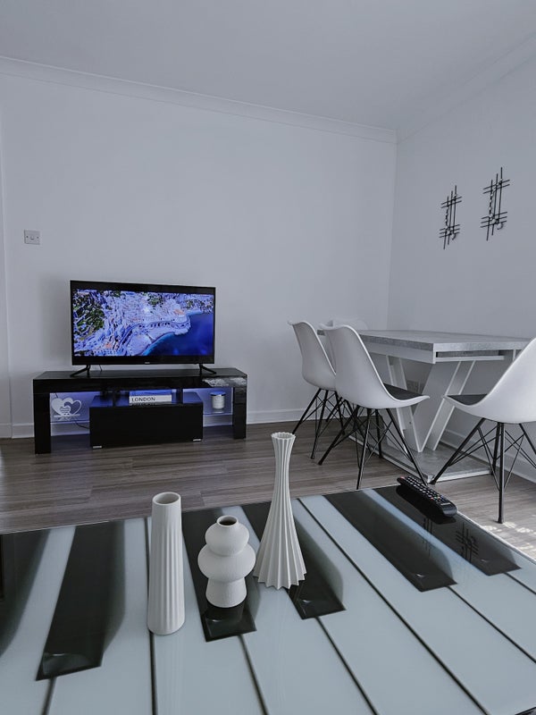 Apartment in Edinburgh, Whitson, Stenhouse, Saughton Mains and Whitson - View 2